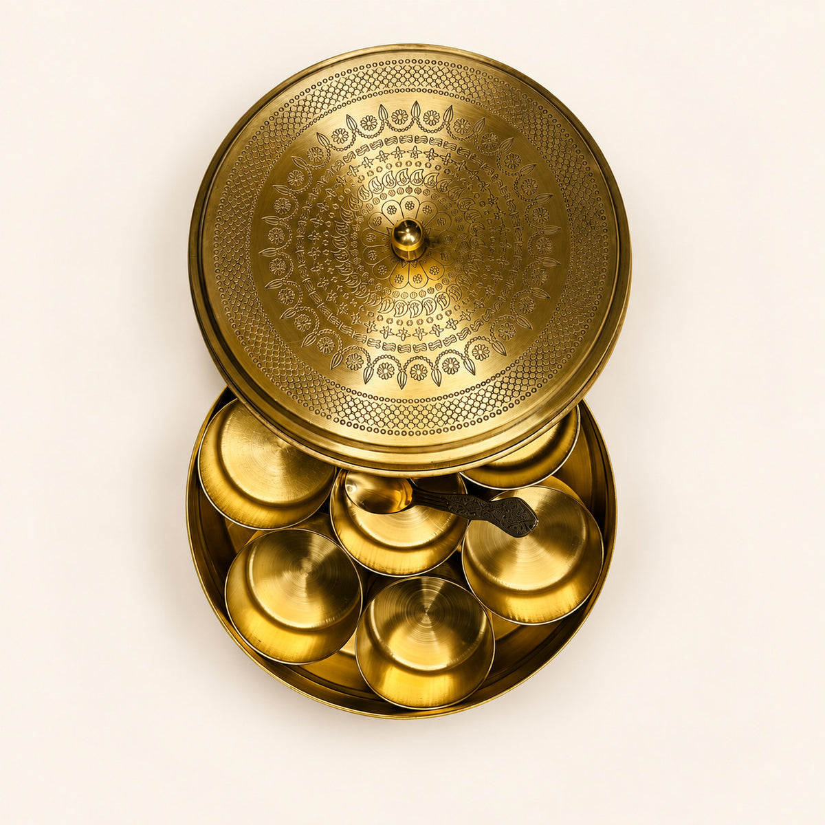 Masala box — masala top detail view