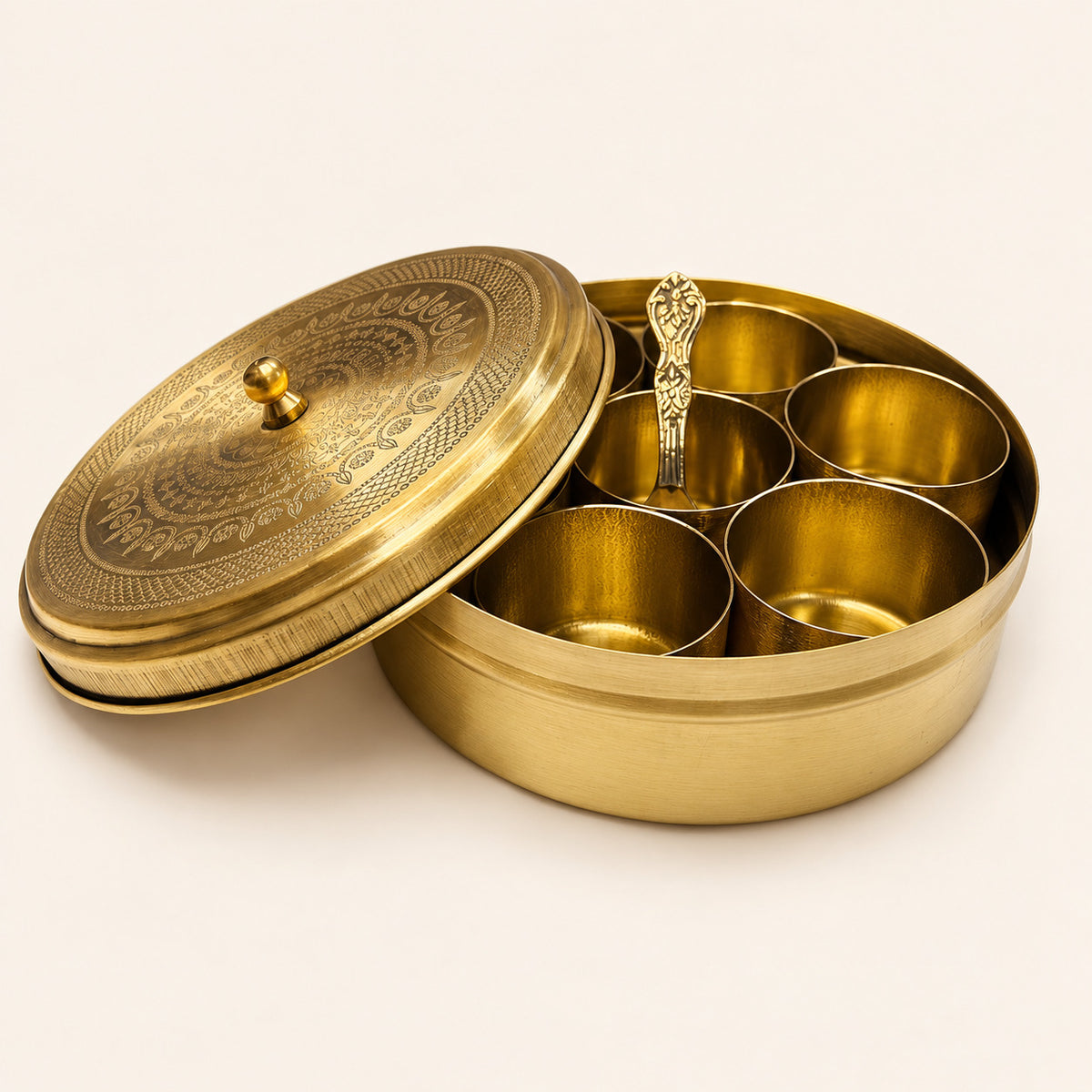 Masala box — masala angle view